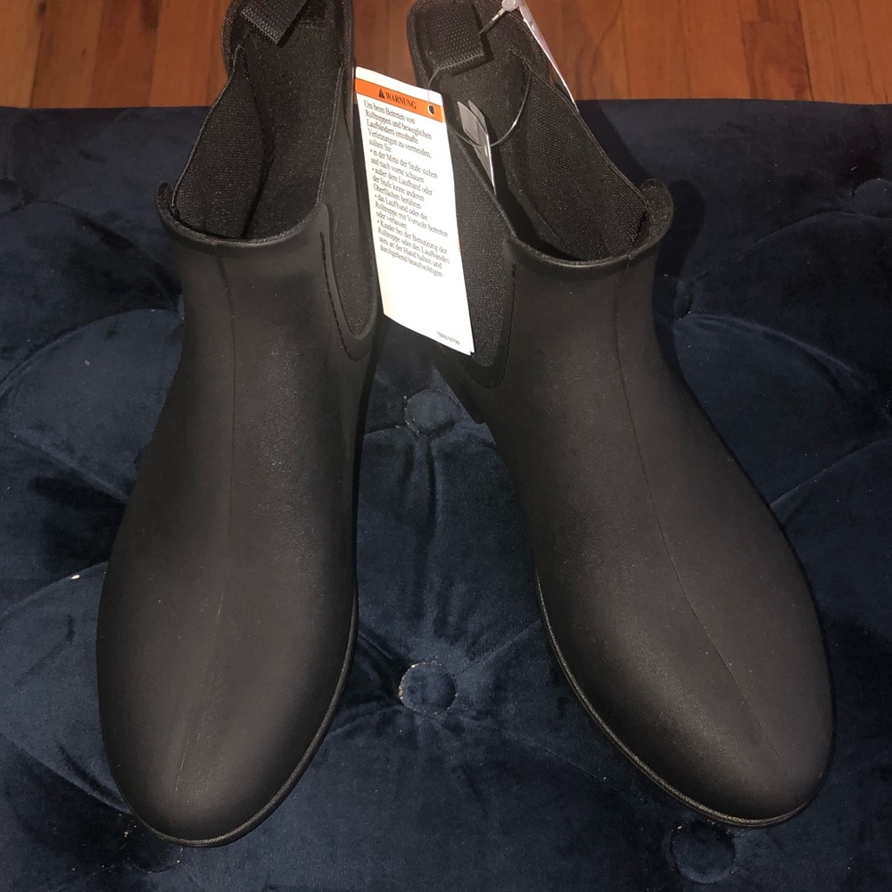 Crocs rain boots